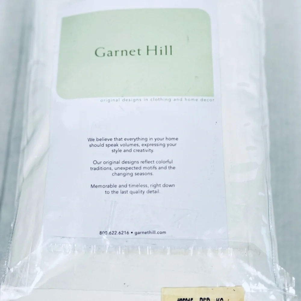 Garnet Hill Embroidered Stitch Border Cotton Percale King Duvet Cover RED Border